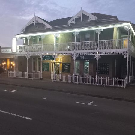 מוסל ביי Green Door Guesthouse מראה חיצוני תמונה