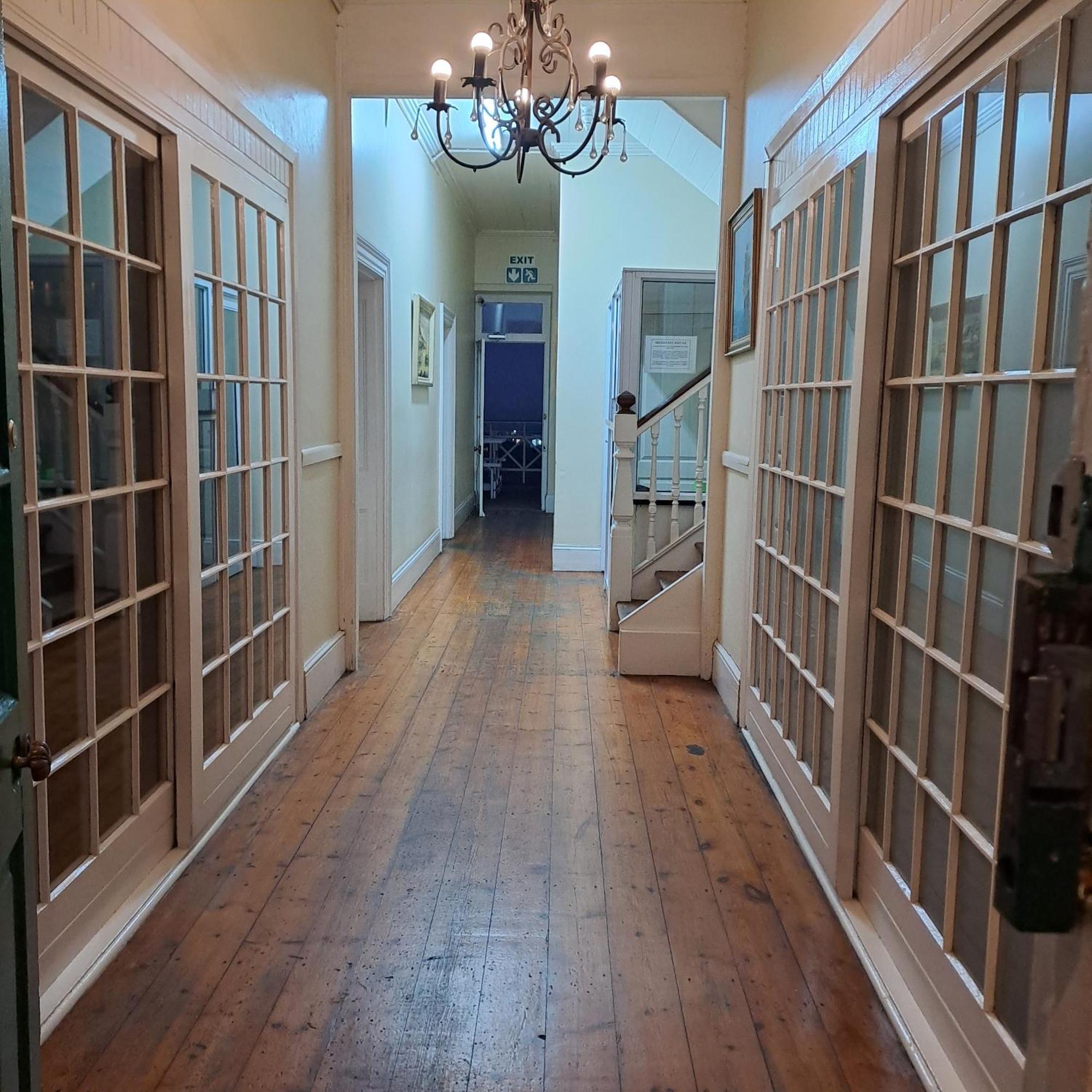 מוסל ביי Green Door Guesthouse מראה חיצוני תמונה