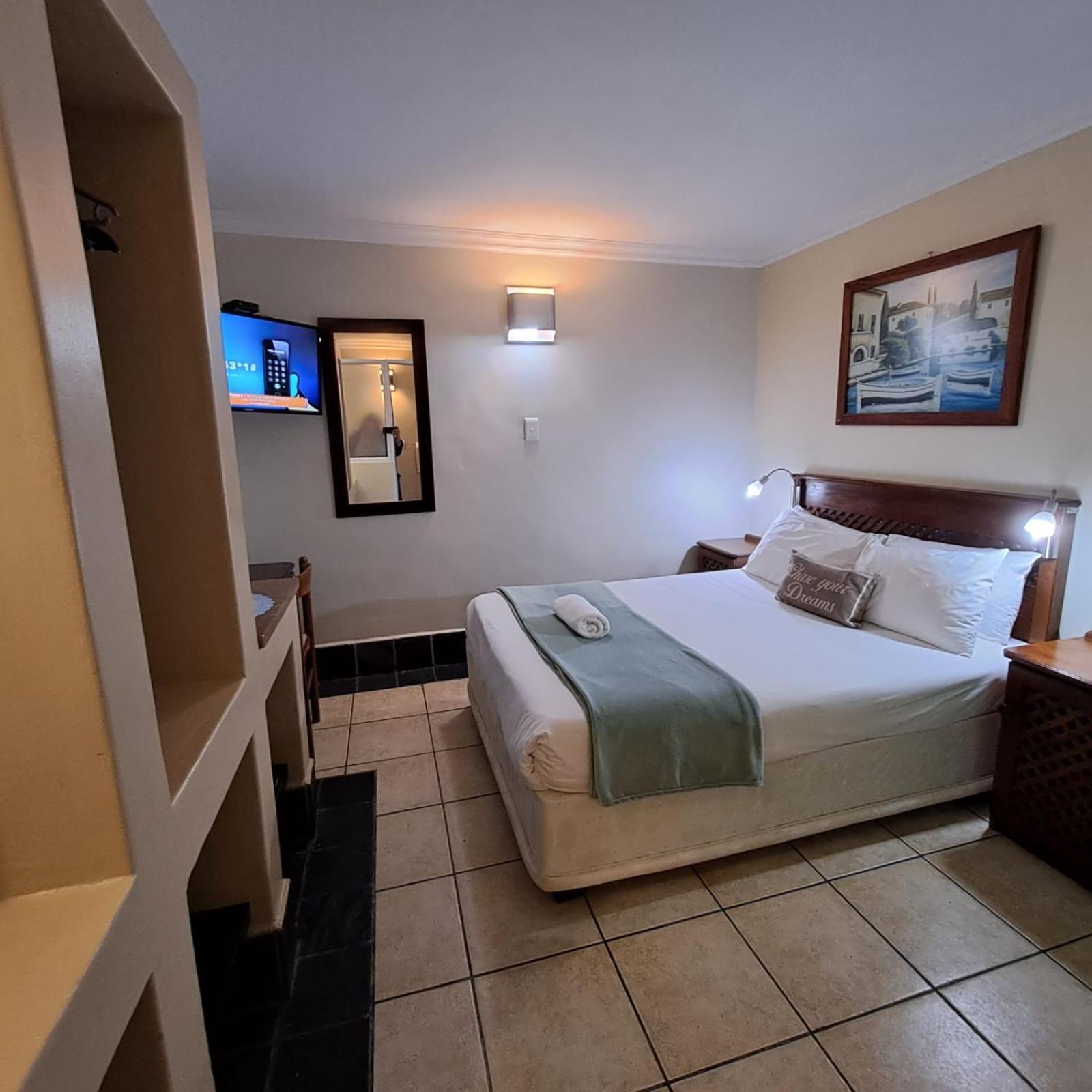 מוסל ביי Green Door Guesthouse חדר תמונה